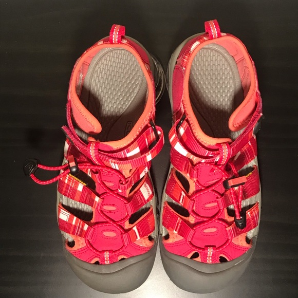 Coral orange/Pink Keen Hiking Sandals. Sz 6 - Picture 2 of 6